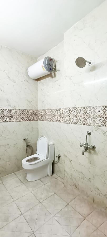 Hotel Tom - Jungpura Chruch Road New Delhi Exterior photo