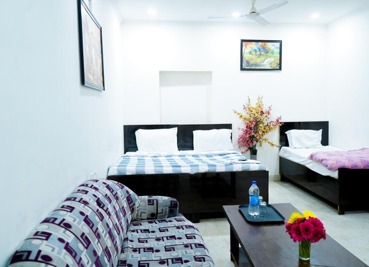 Hotel Tom - Jungpura Chruch Road New Delhi Exterior photo